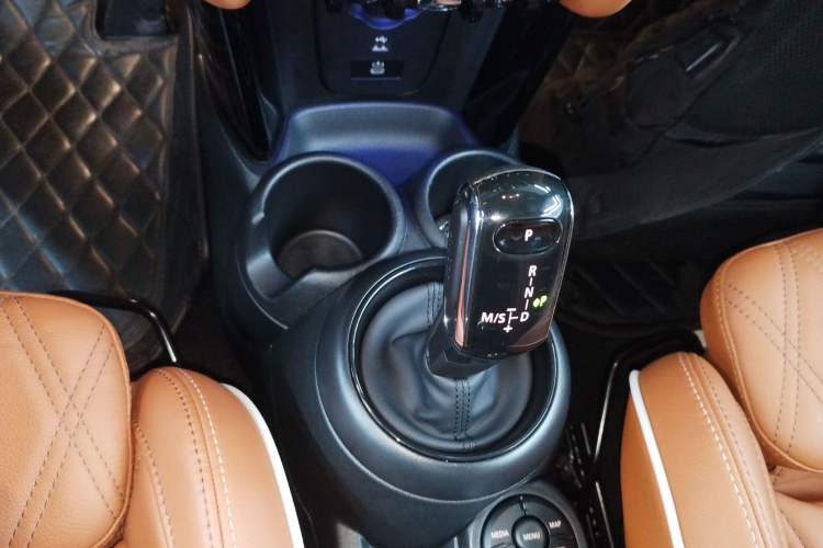 Used MINI MINI 2023 Revised 1.5T COOPER CABRIO Artist