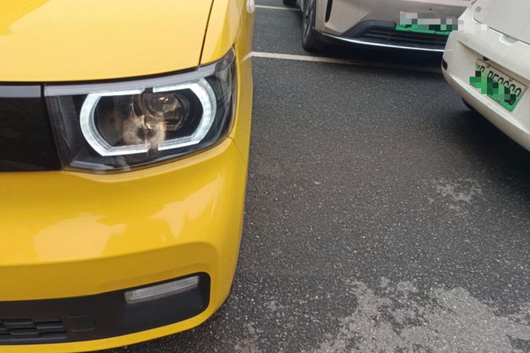 Used Wuling Hongguang MINIEV 2021 Macaron Fashion Edition Lithium-Ion Battery Left Front Headlight