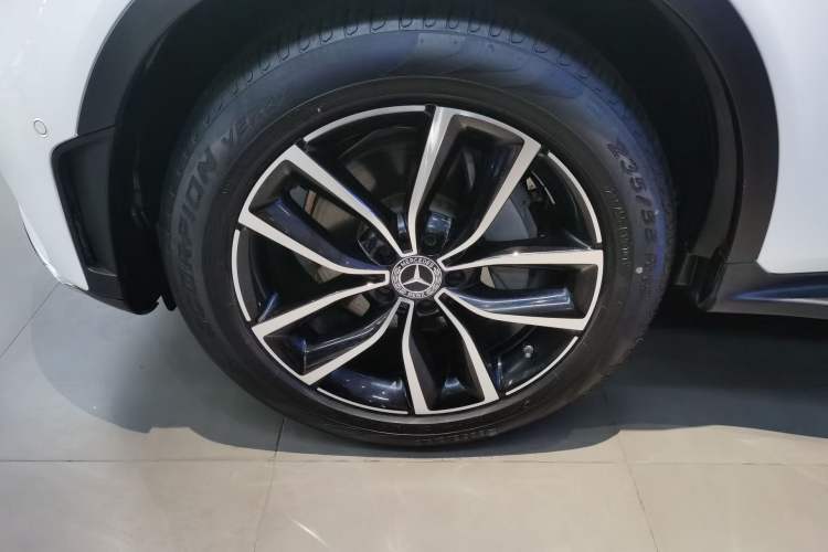 Used Mercedes-Benz GLC 2022 Refreshed GLC 300 L 4MATIC Dynamic Edition
