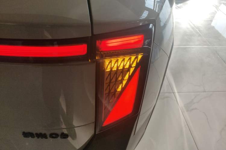 Used Dongfeng NAMMI 06 2025 471 Ultra