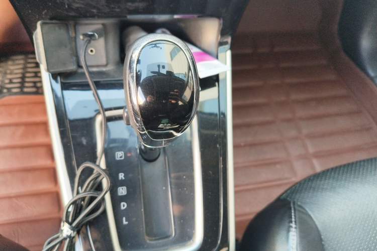 Used Nissan Sylphy 2018 1.6XV CVT Deluxe Edition Gear Lever