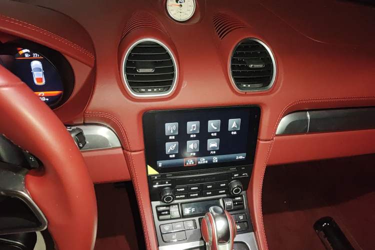 Used Porsche 718 2022 Cayman 2.0T Audio And AC Panel