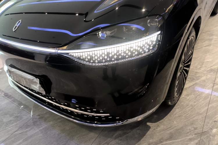 Used Hima AITO M9 2025 Extended-Range Ultra Version 52 kWh 5-Seater Edition Left Front Headlight