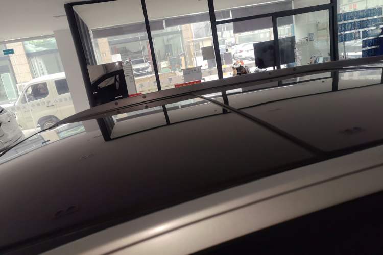 Used Cadillac XT5 2016 25T Luxury Model Roof