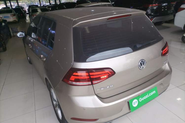 Used Volkswagen Golf 2018 230TSI Automatic Comfort Model
