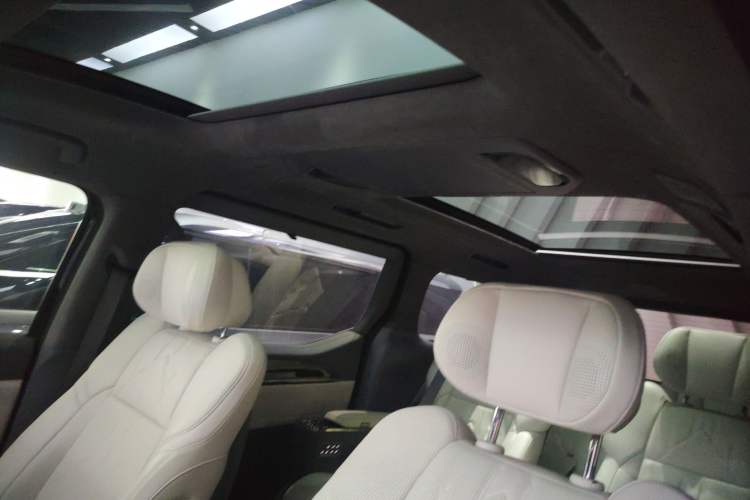 Used Zeekr 009 2024 Six-Seat Executive Version 4WD 108 kWh Headliner