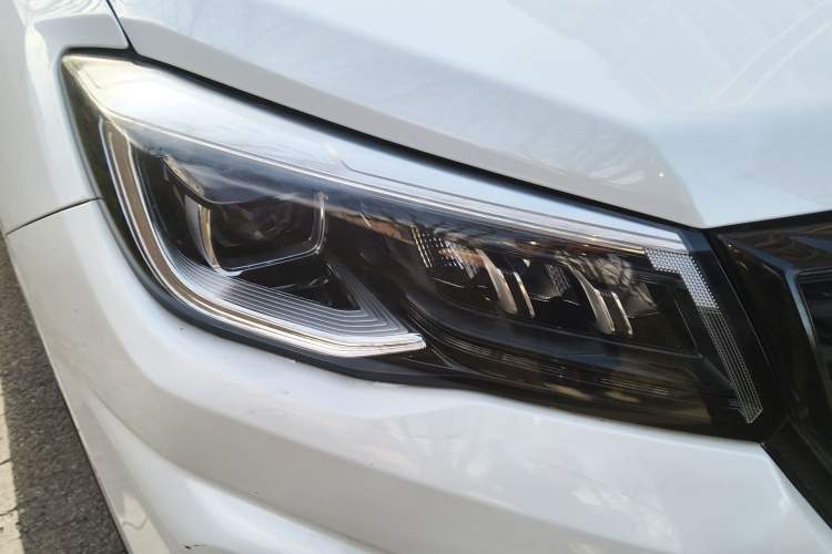 Used CHANGAN CS75 2021 Honor Million Edition 280T DCT Luxury Model Exterior 3