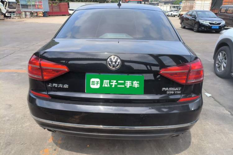 Used Volkswagen Passat 2017 330TSI DSG Luxury Edition Rear