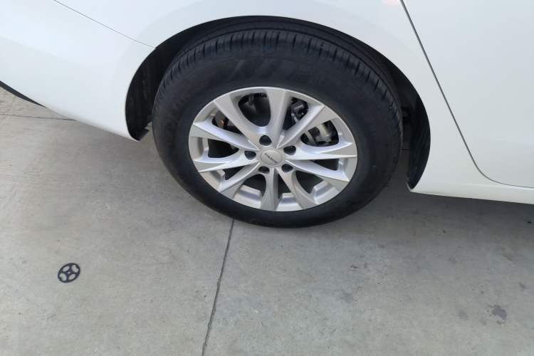 Used Roewe i5 2026 Model 1.5L CVT Luxury Version
