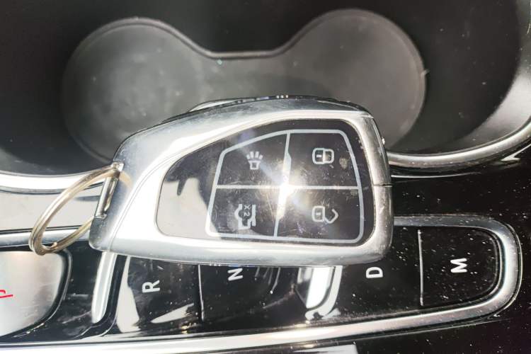 Used Buick Envision 2022 Encore S 652T Two-Wheel-Drive Luxury Model