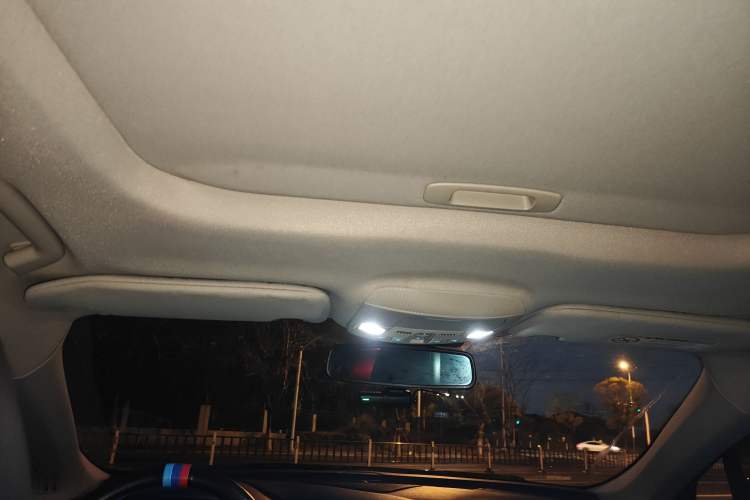 Used Ford Mondeo 2018 EcoBoost 200 Luxury Model Headliner