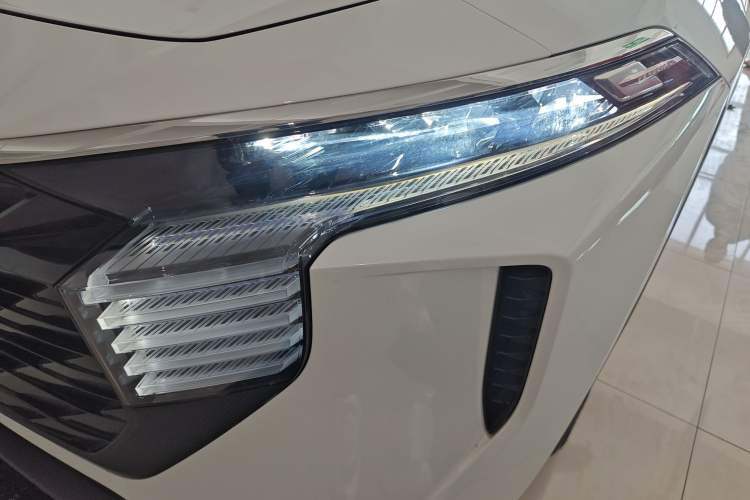 Used Venucia V 2021 260T Idol Edition