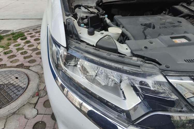 Used Mitsubishi Outlander 2018 2.4L 4x4 Luxury Edition 7-Seater