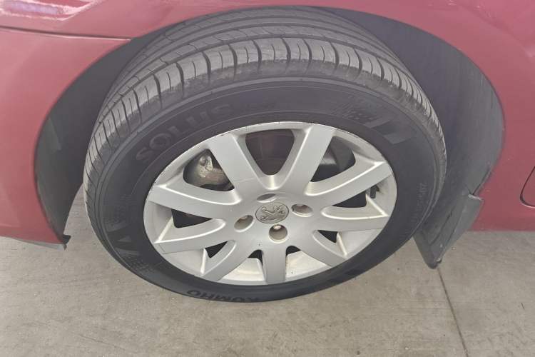 Used Peugeot 307 2013 Hatchback 1.6L Automatic Comfort Edition Left Front Wheel Hub