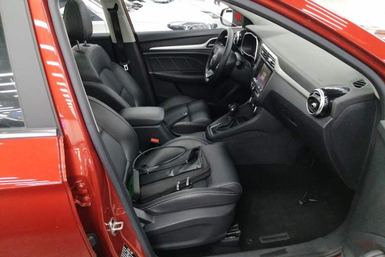 Used MG ZS 2018 1.5L Automatic Luxury Edition China V Standard