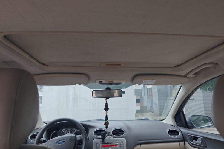 Used Ford Focus 2012 Sedan Classic 1.8L Automatic Fashion Edition
