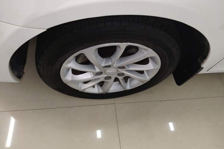 Used Geely Auto Emgrand 2021 UP 1.5L CVT Luxury Model Left Front Wheel Hub