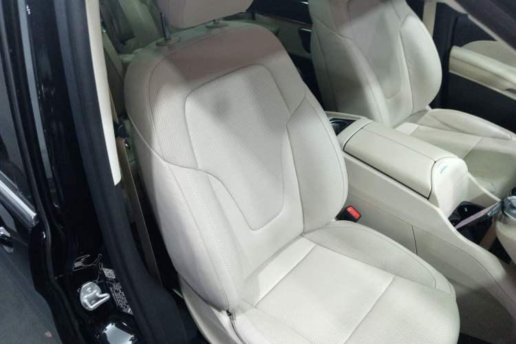 Used Mercedes-Benz V-Class 2018 V 260 L Prestige Extended Version China VI