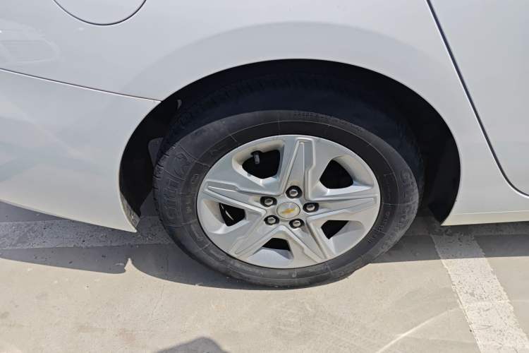 Used Chevrolet Cavalier 2019 320 Manual Enjoyment Edition