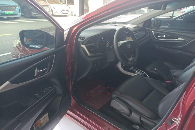 Used Honda Crider 2013 1.8L automatic luxury edition
