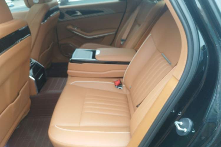 Used Hongqi H9 2023 2.0T Smart Connect Flagship Edition
