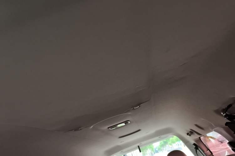 Used FORTHING Lingzhi 2018 M5L 2.0L 7-Seater Comfort Model Headliner