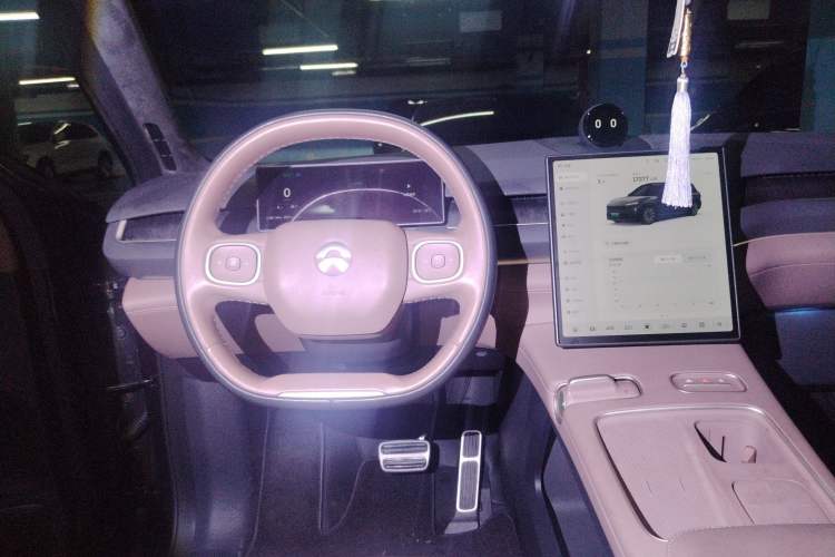 Used Nio ES8 2024 75 kWh Executive Edition