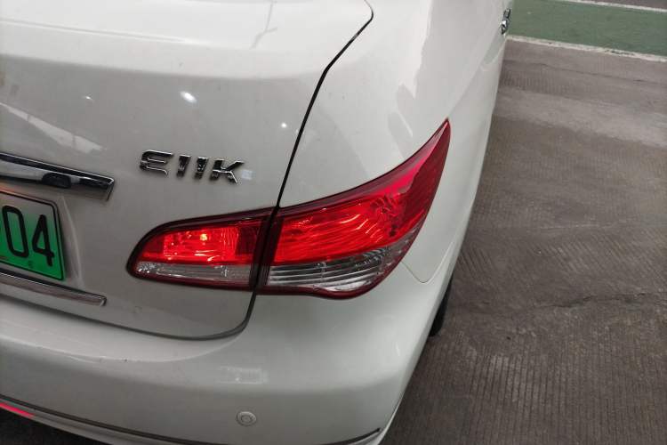 Used Dongfeng Junfeng E11K 2019 Standard Model