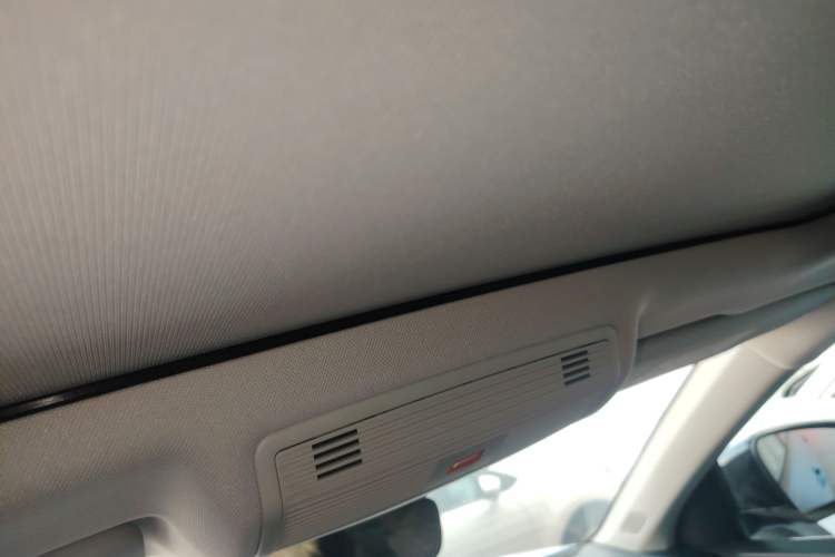 Used Volkswagen Tharu 2025 NewRui 300TSI Prestige Edition
