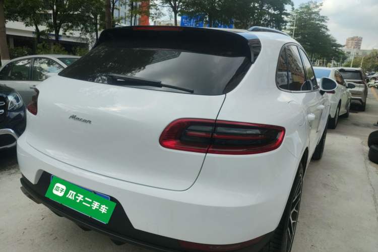 Used Porsche Macan 2017 Macan 2.0T Rear Right 45 Deg
