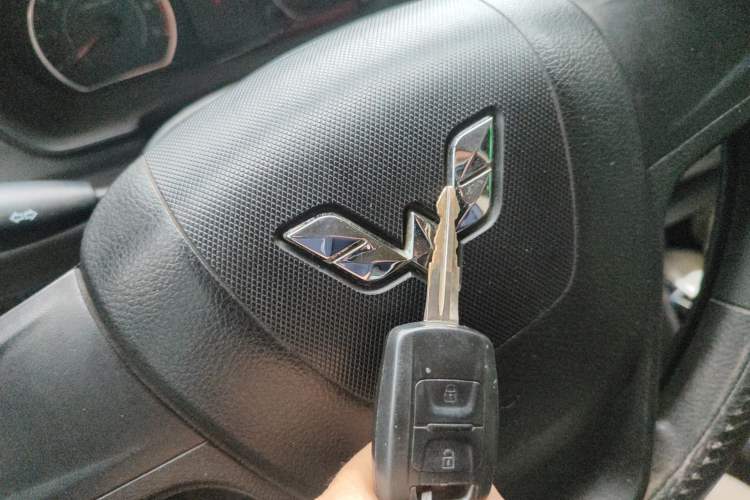 Used Wuling Hongguang V 2019 1.5L Jingqu Version China VI LAR Vehicle Key