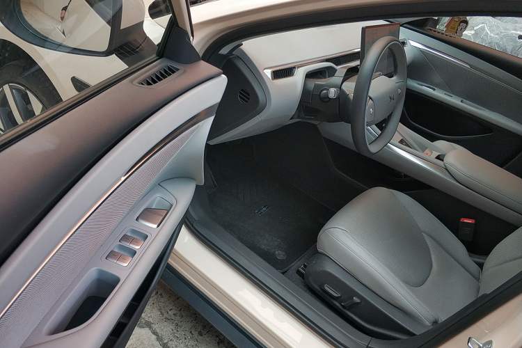 Used XPeng MONA M03 2024 620 with Ultra-Long Range
