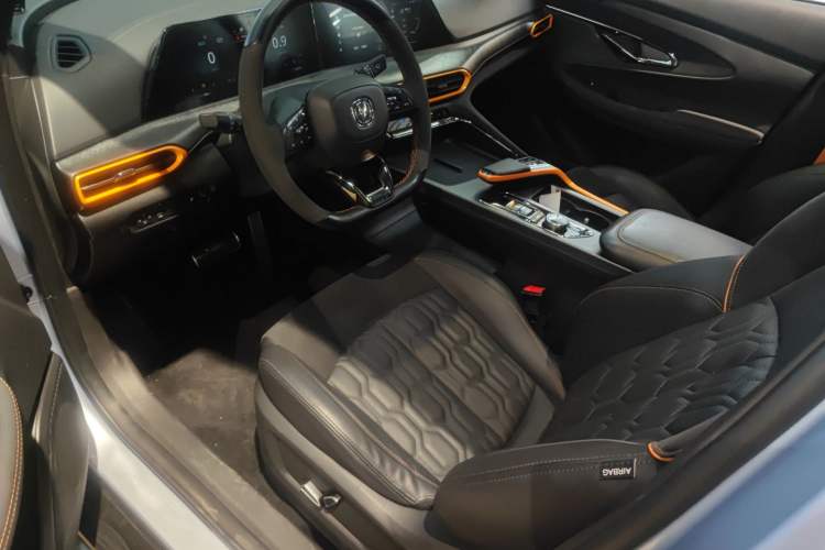 Used CHANGAN UNI-T 2022 1.5T Sport Edition Premium Version Left Front Seat