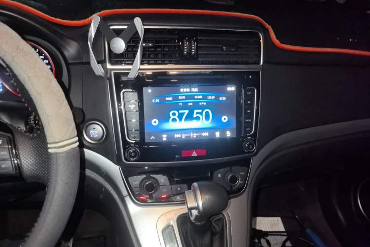 Used Haval M6 2018 Revised Version 1.5T DCT Two-Wheel Drive Elite Edition