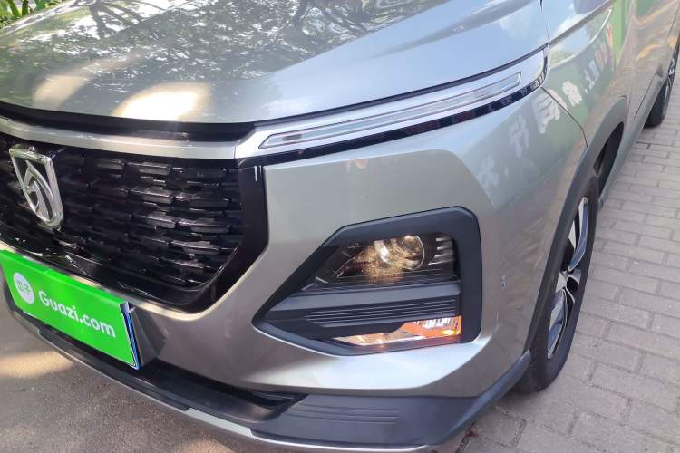 Used Baojun 530 2021 Global Car Anniversary Edition 1.5T Manual Luxury Model 6 Seats