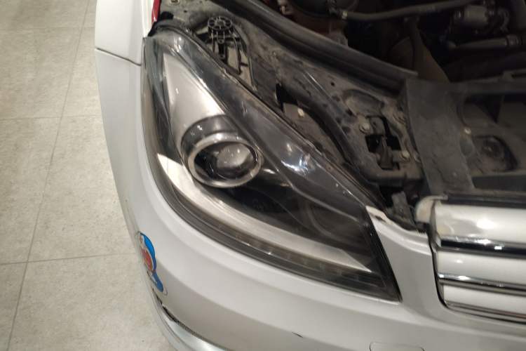 Used Mercedes-Benz C-Class 2013 C 260 CGI Elegant Model Right Front Headlight