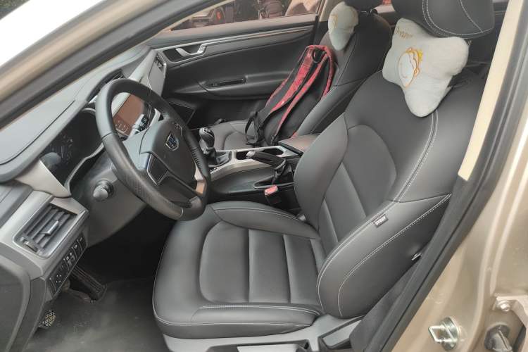 Used Geely Auto Emgrand GL 2018 1.8L Manual Elite Smart Connectivity Version
