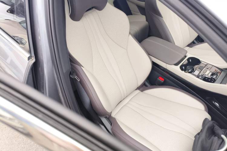 Used BYD Song PLUS New Energy 2025 DM-i Smart Drive 112KM Prestige Model Right Front Seat