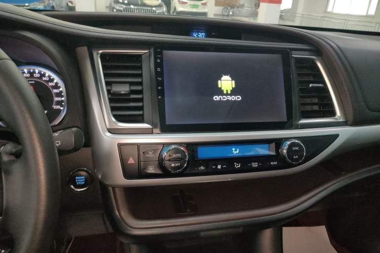 Used Toyota Highlander 2015 2.0T Four-Wheel Drive Luxury Edition 7-Seater
