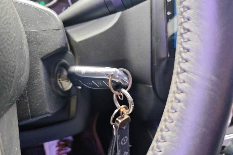 Used Jeep Compass 2013 2.0L two-wheel drive luxury version
