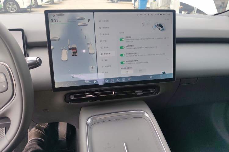 Used XPeng P7+ 2024 Long-Range Max Audio And AC Panel