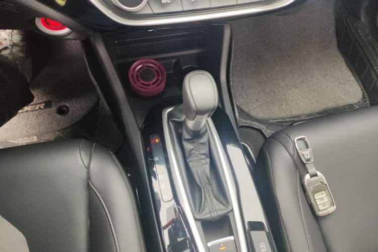 Used Honda Crider 2022 180Turbo CVT Luxury Edition Gear Lever