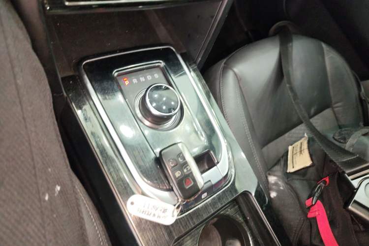 Used Land Rover Discovery Sport 2019 240 PS PURE Edition China VI Standard
