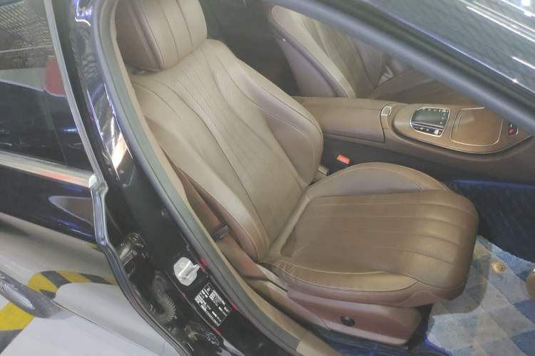 Used Mercedes-Benz E-Class 2020 Restyled E 300 L Exclusive Edition
