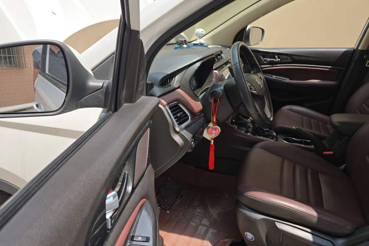 Used CHANGAN Lingxuan 2017 1.5T Automatic Lehuo Happy Edition