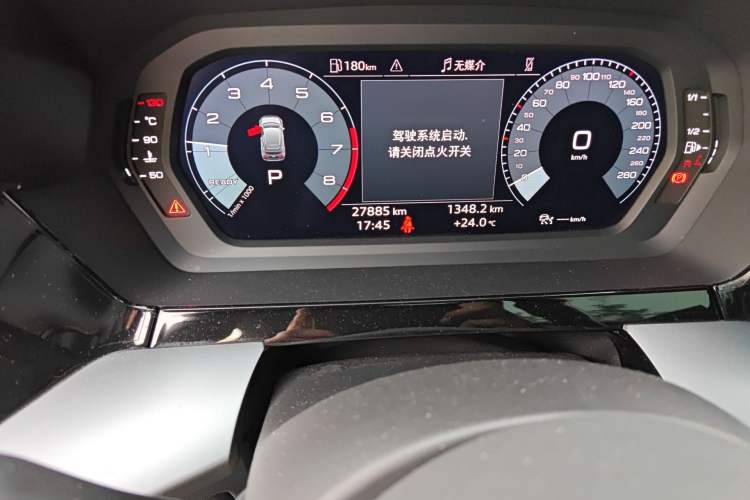 Used Audi A3 2022 Sportback 35 TFSI Fashionable Sports Model Odometer Close Up