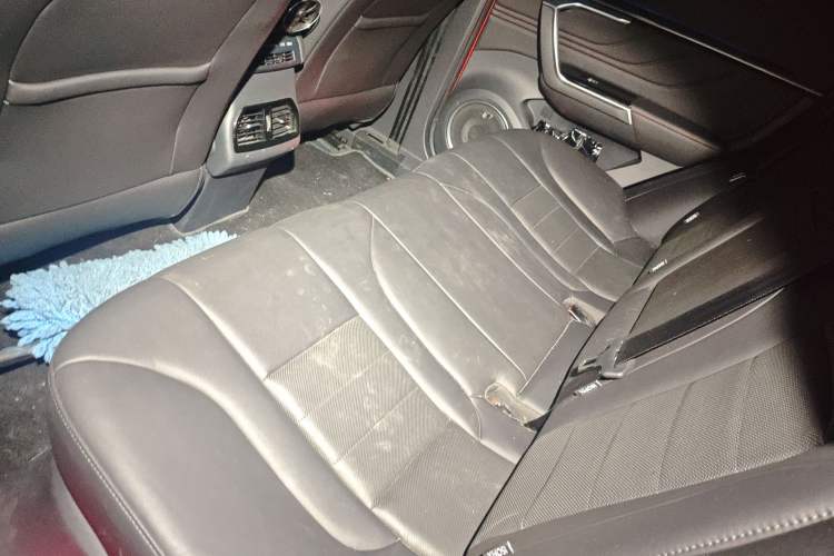 Used Wey VV5 2017 2.0T Flagship Edition
