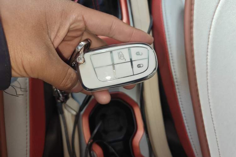 Used Jeep Renegade 2016 1.4T Automatic Smart Edition Vehicle Key