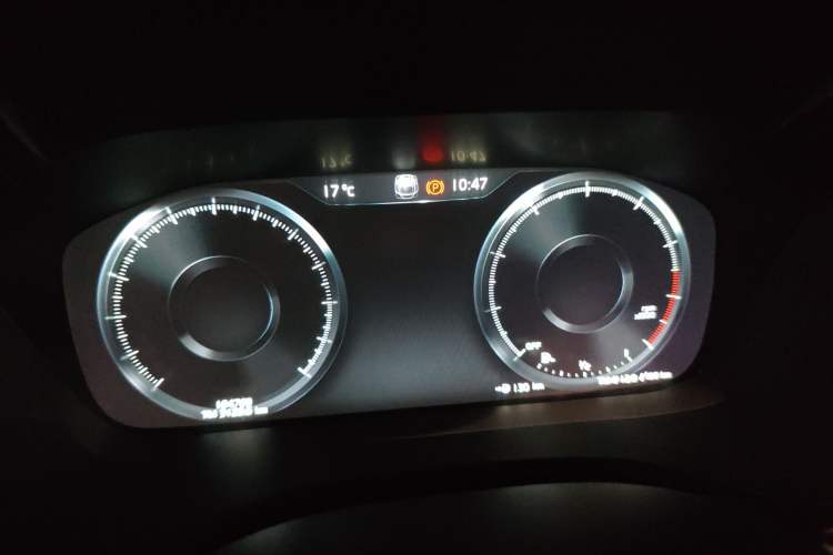 Used Volvo XC60 2019 T5 4x4 Zhiyuan Sport Edition China V Standard Instrument Cluster