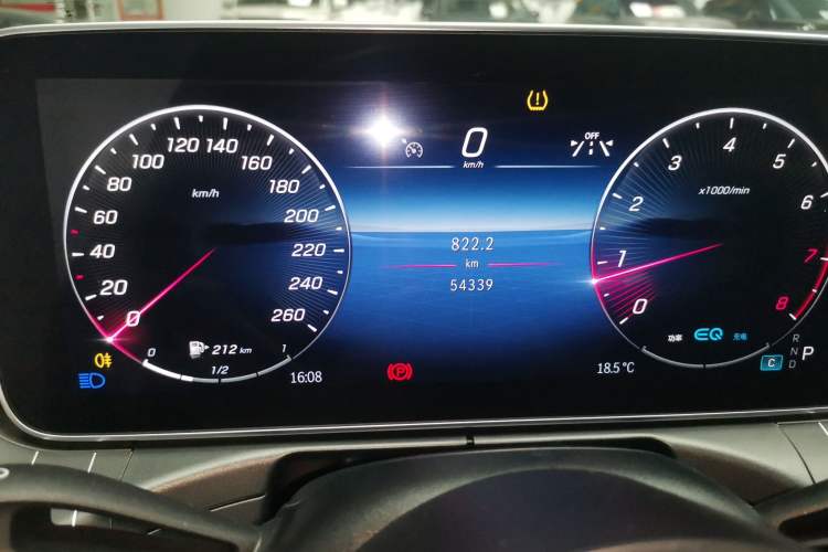 Used Mercedes-Benz C-Class 2022 Restyled C 260 L Sport Edition Instrument Cluster